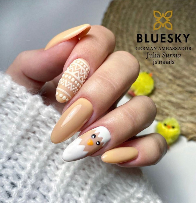 40 The most beautiful Easter nails : Mixed Mini Chick Almond Nude Nail Art