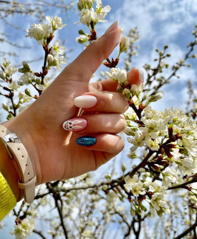 40 The Most Beautiful Easter Nails : Glitter Blue, White & Bunny Pink Nail Art