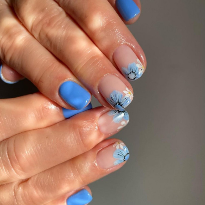 50 Pretty Floral Nail Designs : Dainty Blue Flower Tip Nail Art
