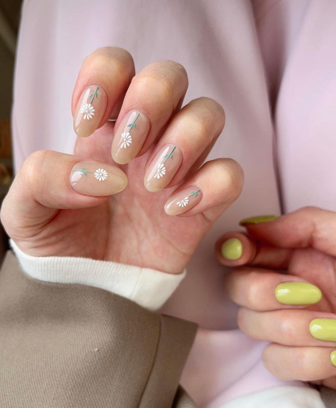 50 Pretty Floral Nail Designs : Flower Nude Nails