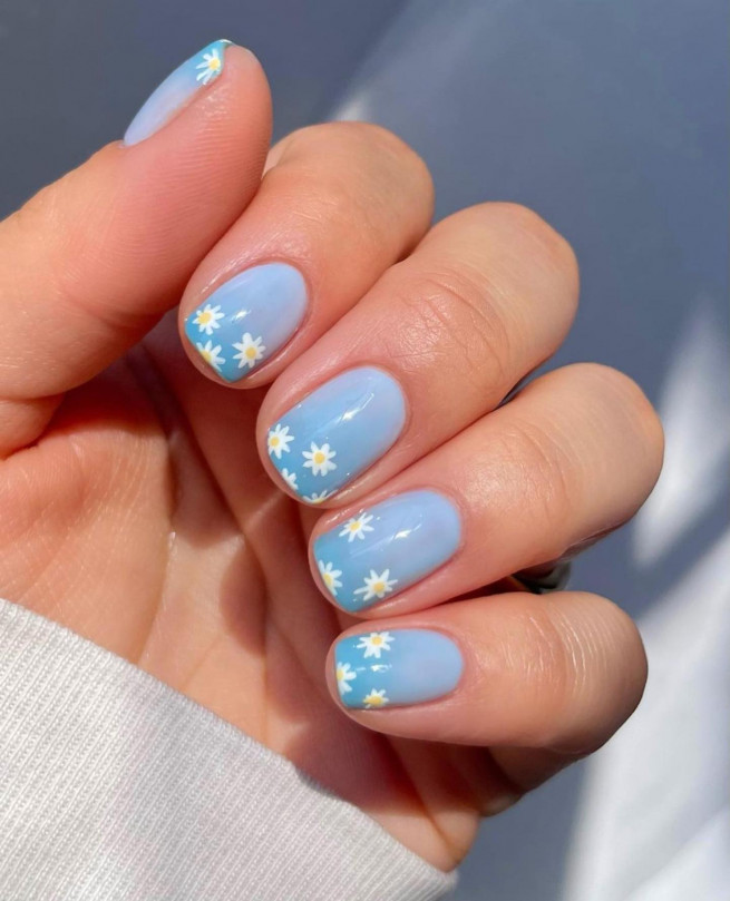 50 Pretty Floral Nail Designs : Blue Ombre Short Nails with Flower Tips