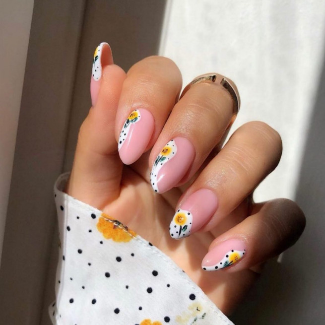 50 Pretty Floral Nail Designs : Flower & White Abstract Tip Nail Art