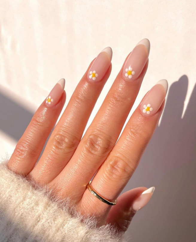 spring nails, spring nails 2022, flower nails, flower nail designs 2022, floral nails, flower french tip nails, flower nail art design