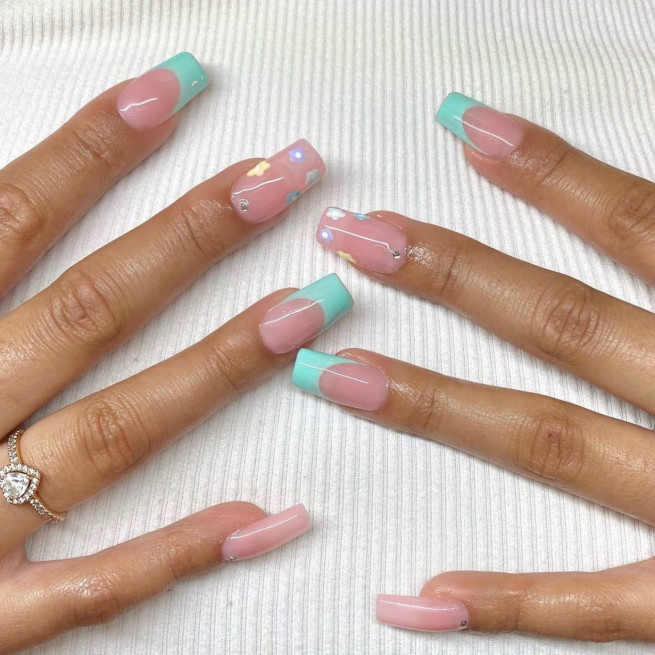 50 Pretty Floral Nail Designs : Flower & Mint French Tip Nails