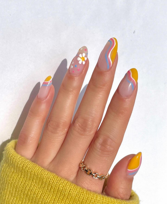 spring nails, spring nails 2022, flower nails, flower nail designs 2022, floral nails, flower french tip nails, flower nail art design