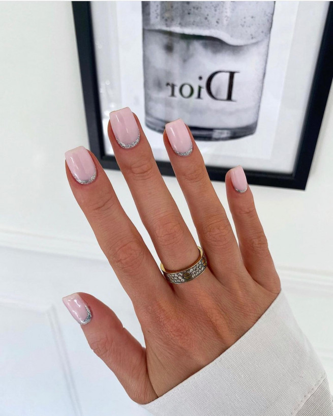 50 Best Wedding Day Nails for Every Style : Silver Glitter Cuff Nails