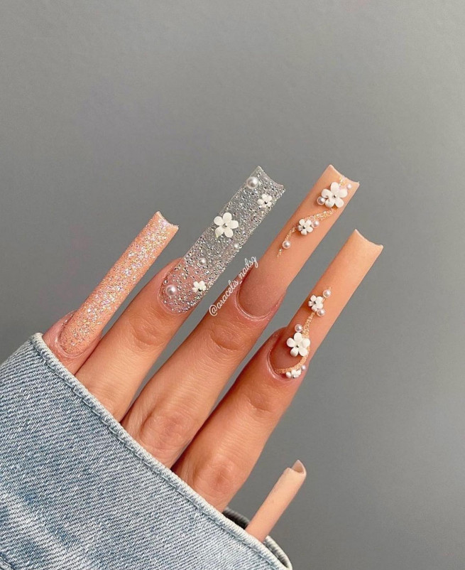40 Cute Acrylic Nails To Wear This Spring : Translucent & Nude Nail Art