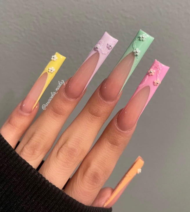 40 Cute Acrylic Nails To Wear This Spring : Textured Pastel French Acrylic Nails