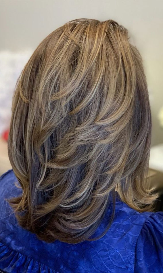 layered haircuts, layered haircuts with bangs, layered haircuts with curtain bangs, medium layered haircuts, shoulder length layered haircuts 2022, layered haircut medium hair, layered haircuts for women,  face-framing layers long hair