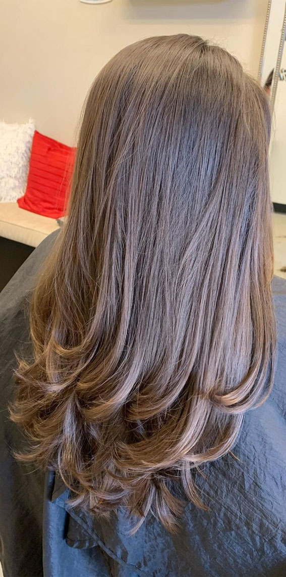 layered haircuts, layered haircuts with bangs, layered haircuts with curtain bangs, medium layered haircuts, long layered haircuts 2022, layered haircut long hair, layered haircuts for women, 2 layered haircut for long hair, face-framing layers long hair, long layered hair straight