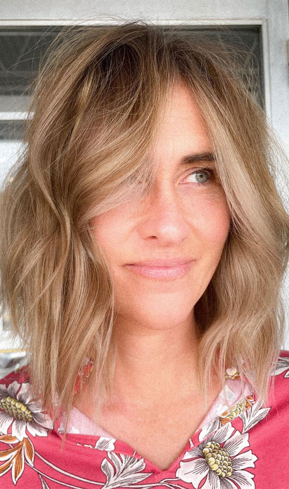 30 Stylish Shoulder Length Haircuts To Try Now : Lived In Blonde Lob Haircut