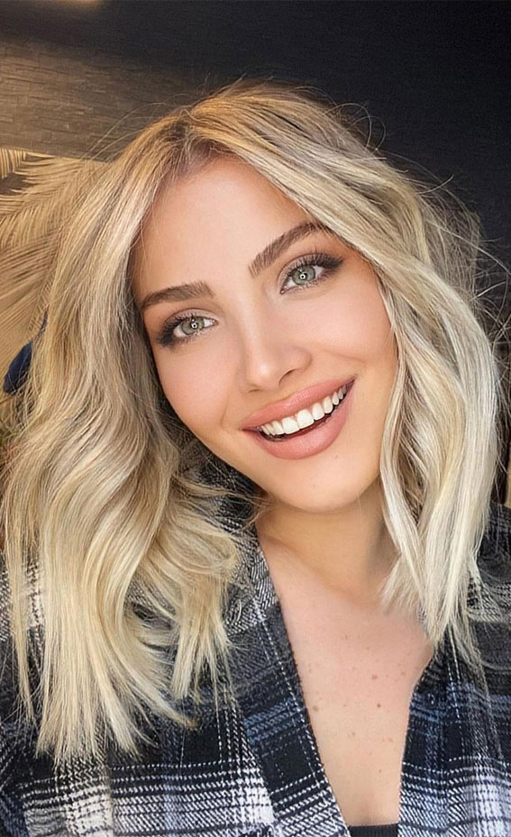 37 Best Blonde For Medium Length Haircuts : Vanilla Blonde Beauty
