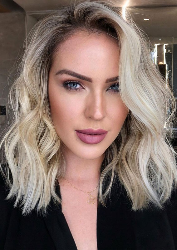 30 Stylish Shoulder Length Haircuts To Try Now : Blonde Lob with Waves