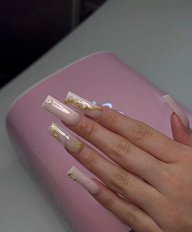 45 Best Prom Nails for 2022 : Gold Flake Nude Nails