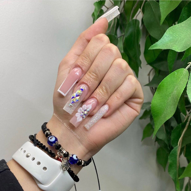 45 Best Prom Nails for 2022 : White Outline + Textured Nails