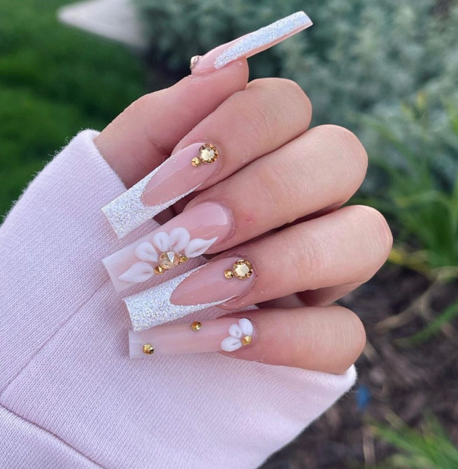 graduation nails ideas