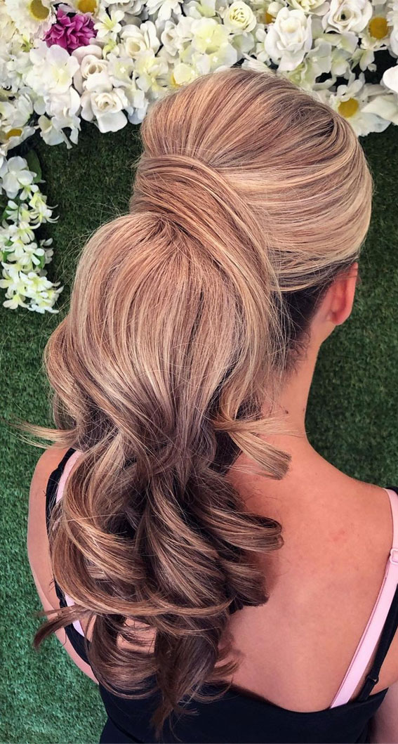 35 Best Prom Hairstyles for 2022 : Pony Wow