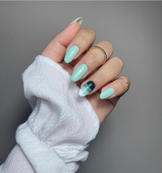 50 Cute Summer Nails 2022 : Gradient Green + Mint Colour Nails