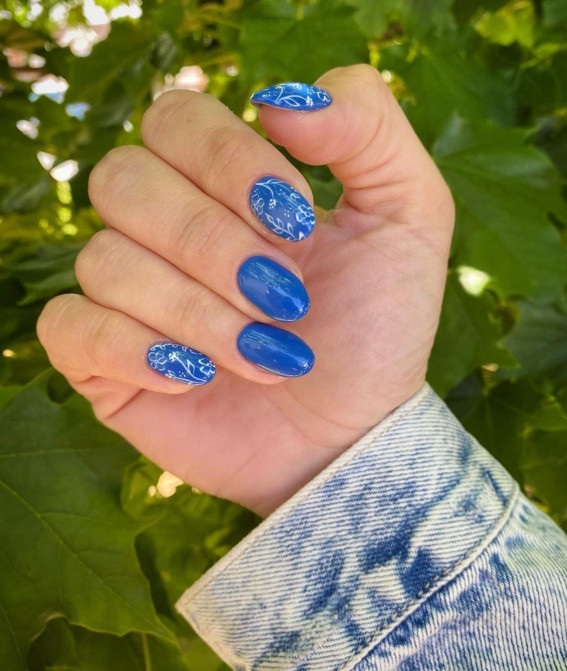 40 Best Summer Nails You’ll Look Forward To Trying : Floral Print Blue Nails