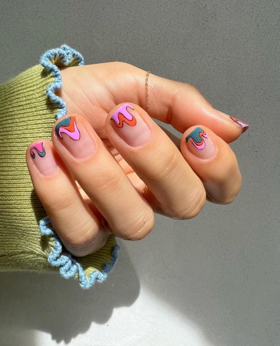 40 Best Summer Nails You’ll Look Forward To Trying : Abstract French Tip Short Nails