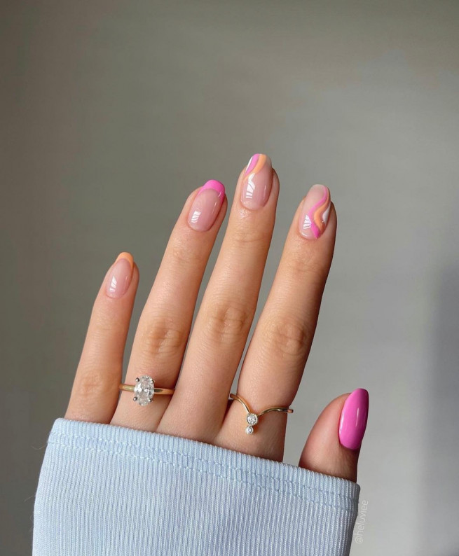 50 Cute Summer Nails 2022 : Peach and Pink Swirl Nails