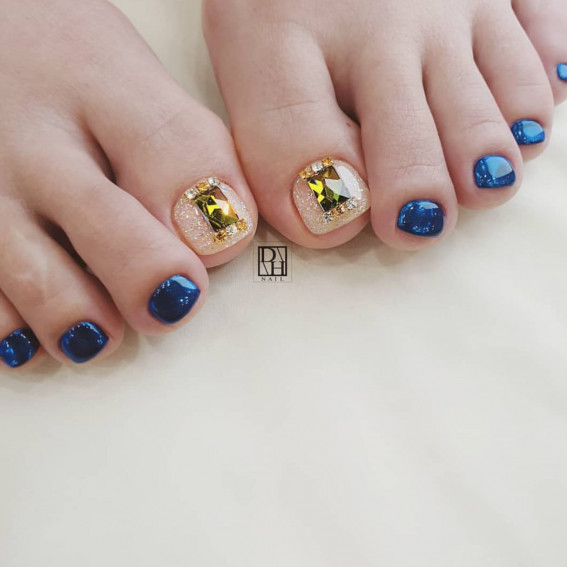 37 Crazy Cute Pedicure Designs : Jewel + Blue Toe Nails I Take You ...