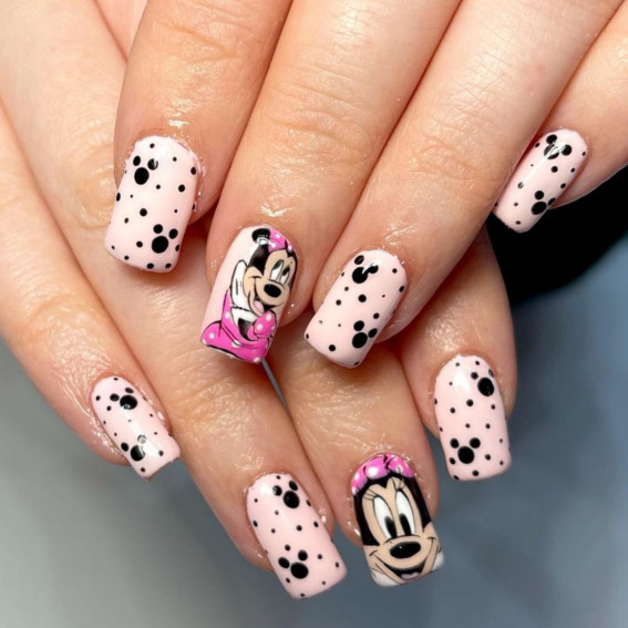 42 Mickey Mouse & Minnie Mouse Nails : Minnie + Silhouette Mickey Pink Nails