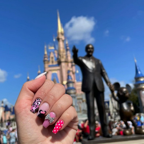 42 Mickey Mouse & Minnie Mouse Nails : Mix and Match Minnie Nails
