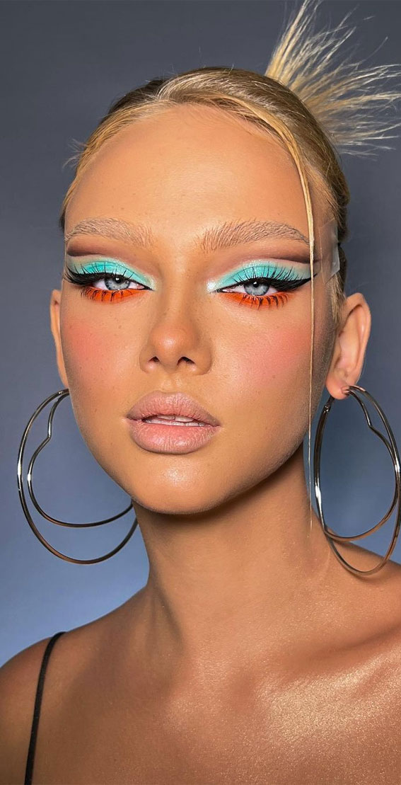 50 Gorgeous Makeup Trends to Try in 2022 : Orange & Turquoise Makeup