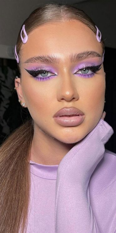 50 Gorgeous Makeup Trends to Try in 2022 : Lavender Eye Makeup I Take ...