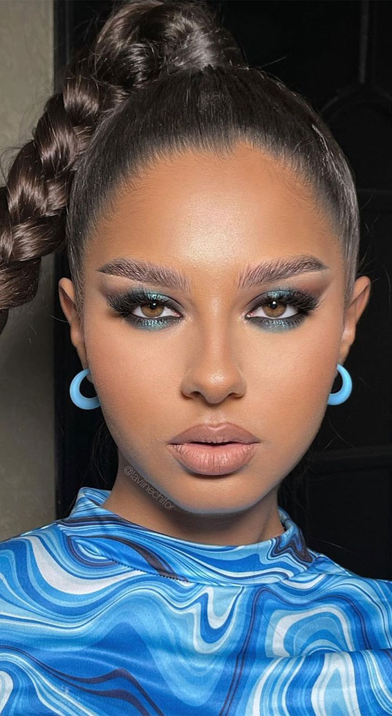 50 Gorgeous Makeup Trends to Try in 2022 : Emerald Green Makeup