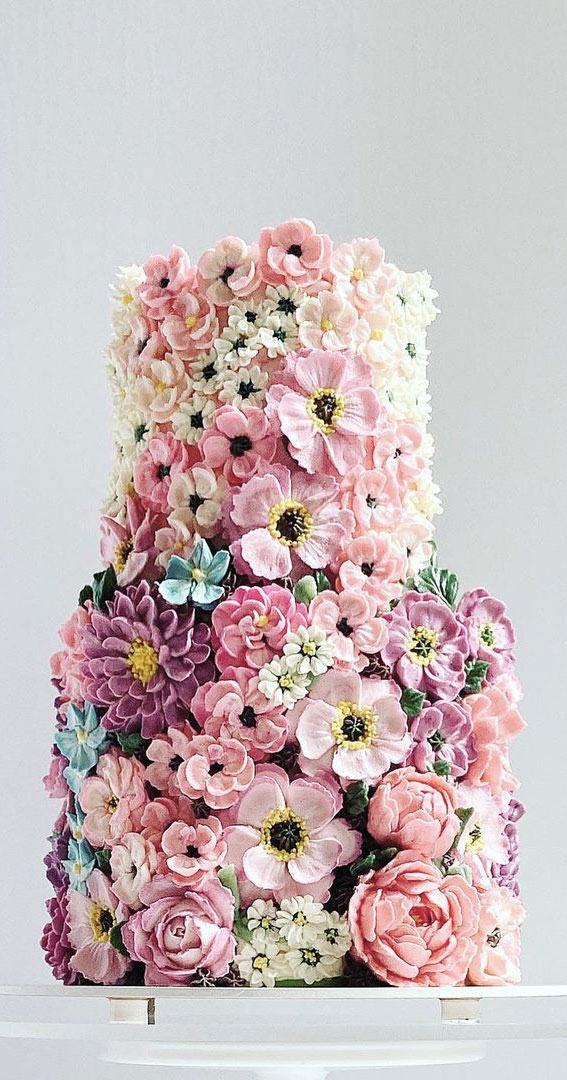 50 Cute Buttercream Cake Ideas for Any Occasion : Full Bloom Cake