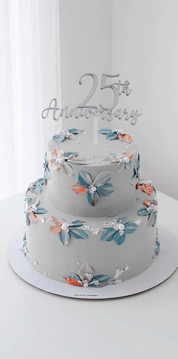 50 Cute Buttercream Cake Ideas for Any Occasion : Two-Tiered Cake for 25th Anniversary