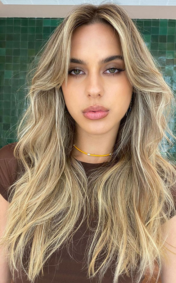 50 Stunning Hair Colour Ideas to Rock in 2022 : Golden Blonde with Curtain Bangs