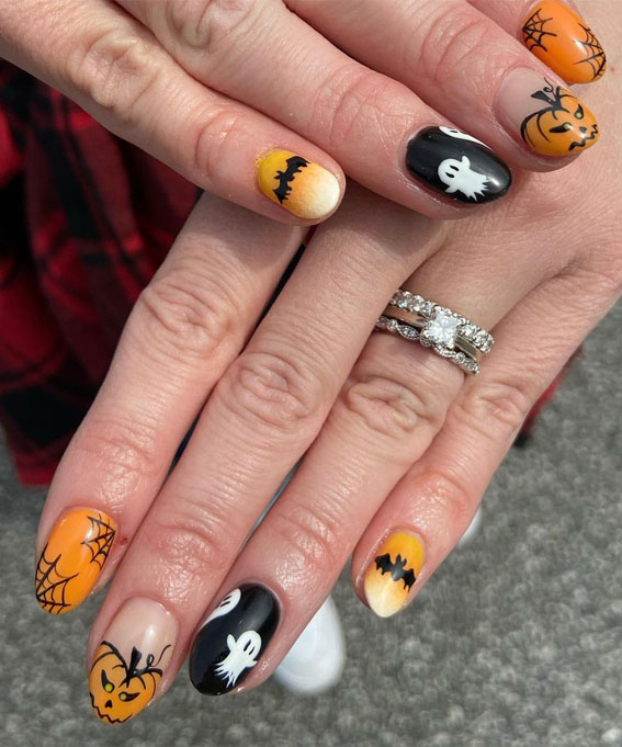 40 Cute Halloween Nail Designs : Black and Orange Nails