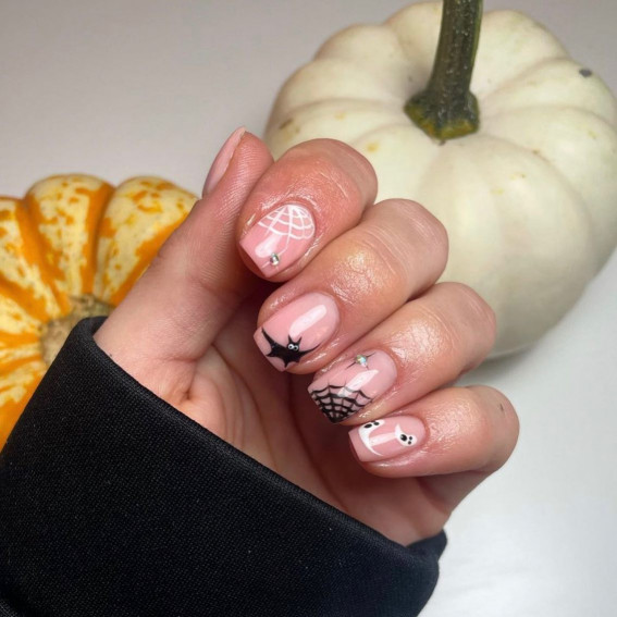 42 Best Halloween Nail Ideas in 2022 : Black and White Cobweb Short Nails