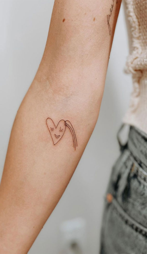 70+ Beautiful Tattoo Designs For Women : Little Doddle Heart