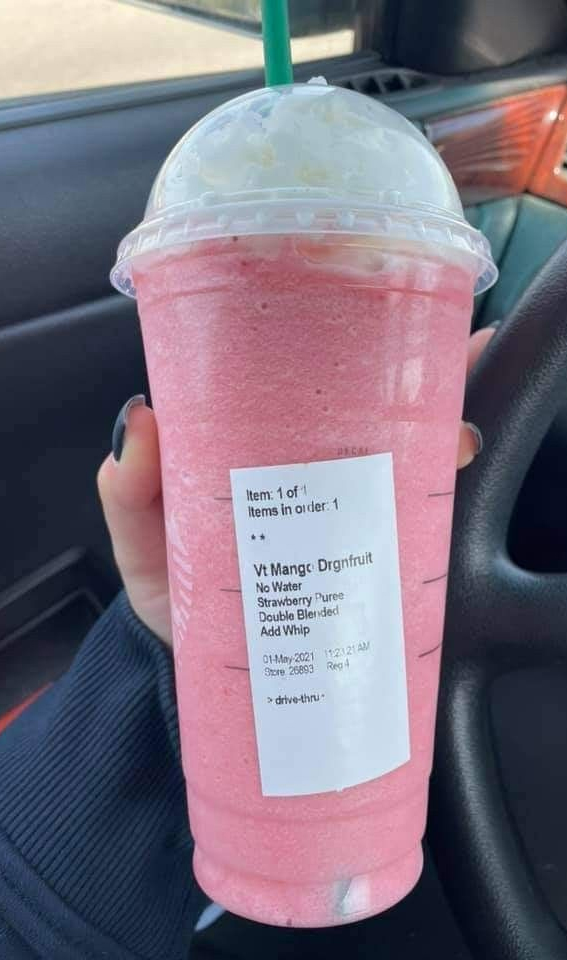 These Starbucks Drinks Look So Yummy : Double Blend Mango Dragonfruit