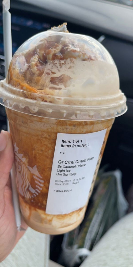 These Starbucks Drinks Look So Yummy : Cream Crunch Frappuccino