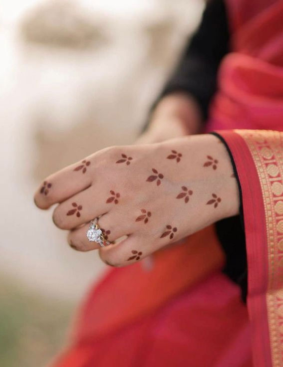 70 Minimal Henna Designs : Simple Wedding Henna