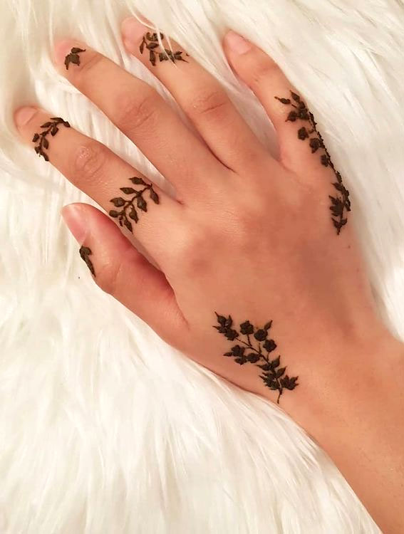 70 Minimal Henna Designs : Easy Floral