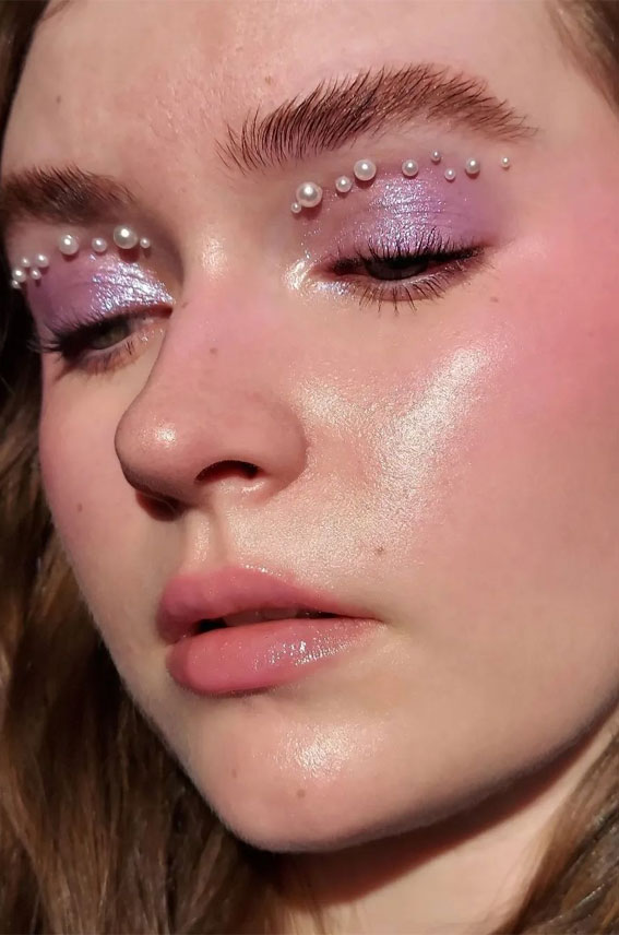 25 Soft and Ethereal Summer Makeup Delight : Soft Pink + Pearls