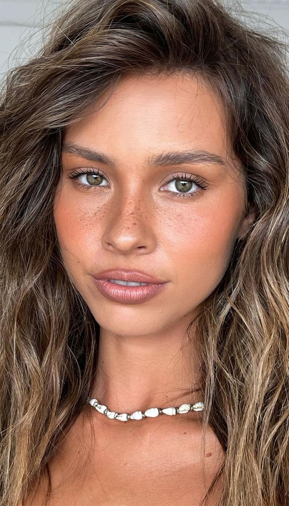 Summer Makeup Looks That Shine : Sexy & Salty Look