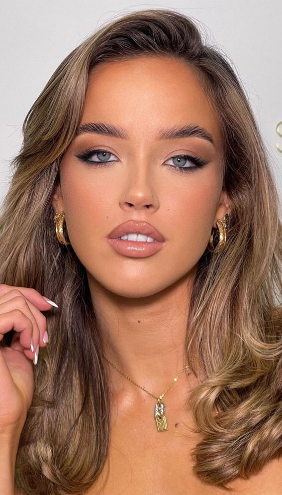 Summer Makeup Looks That Shine : Sultry smokey wings
