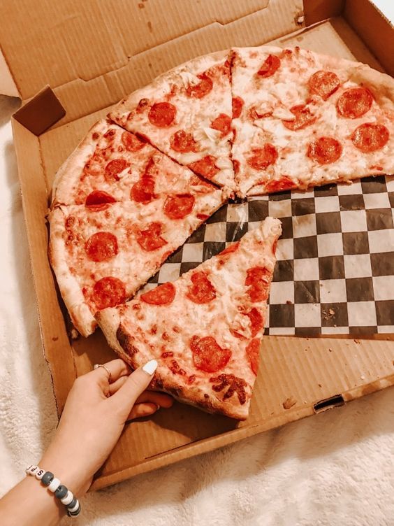 food aesthetic, food snapchat, food pictures, food craving, food images, dessert snap, pizza snap, pasta snap, pasta aesthetic, pizza aesthetic, food aesthetic pictures, aesthetic snacks, aesthetic pasta