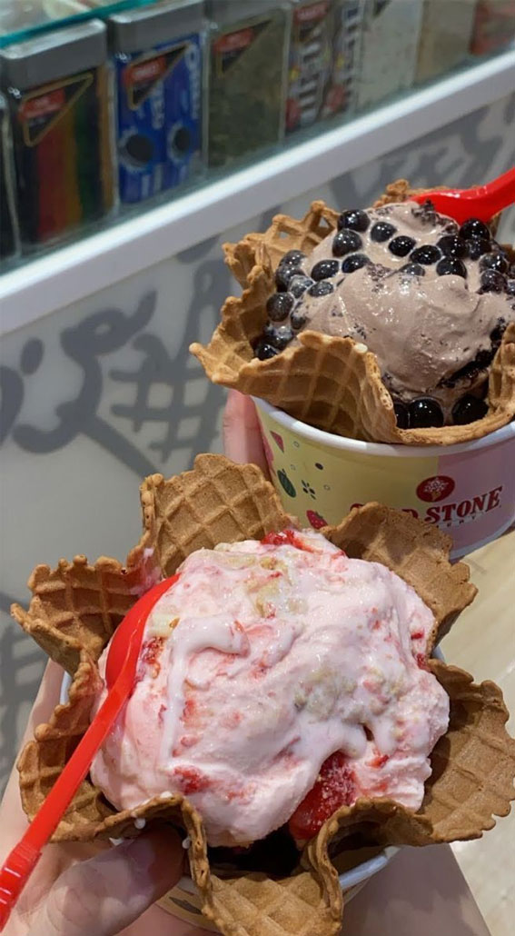 Feast for the Senses Captivating Food Aesthetics : Strawberry & Chocolate Ice Cream