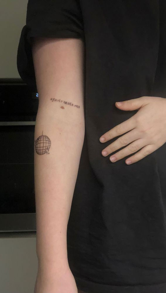 Pin by Lizzy Wahl on tattoo | Globe tattoos, Tattoo designs men, Tattoo  designs