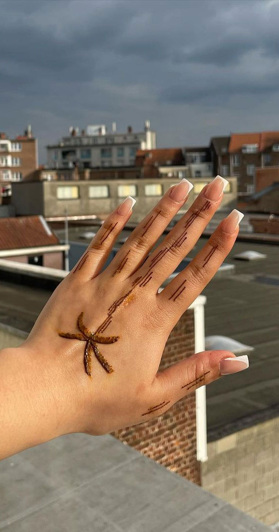 50 Timeless Allure of Henna Designs : Palm Tree on Palm