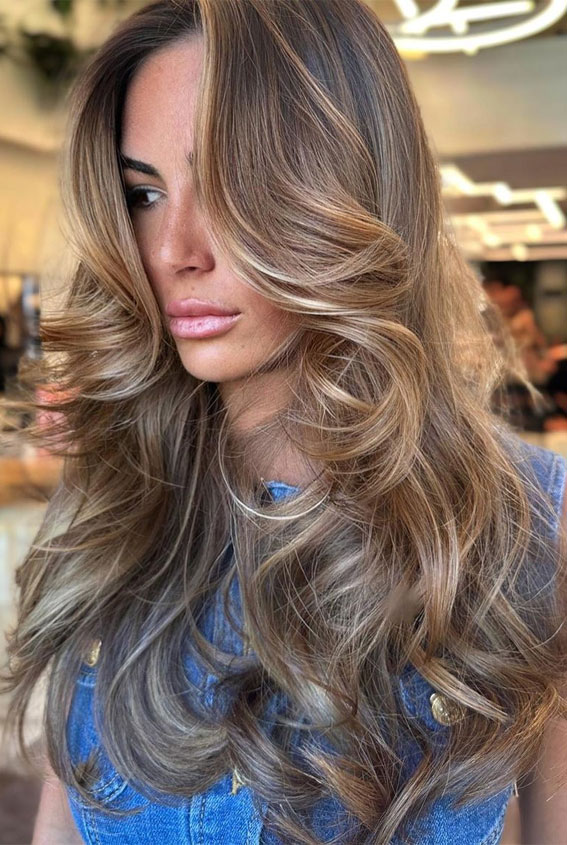 Flowing Elegance 40 Long Layered Haircuts Ideas : Breeze of Textured Glam