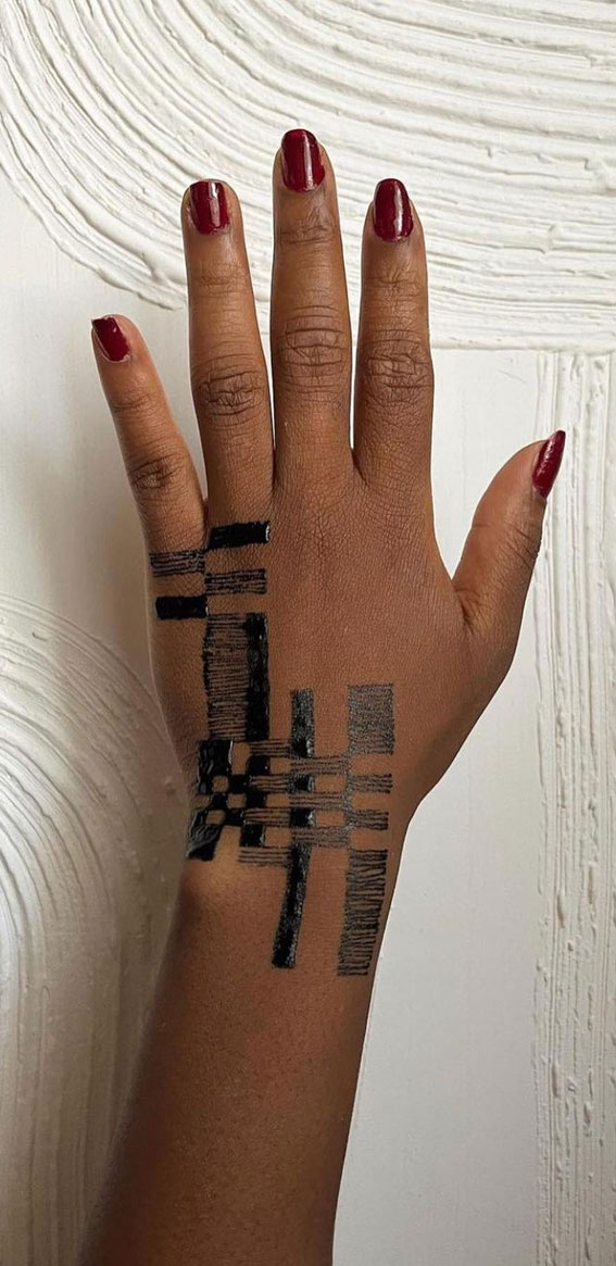 Minimal Afro Culture Inspired Henna